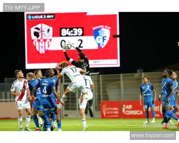 格勒诺布与朗的精彩对决分析及比赛前瞻展望